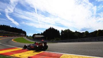 ¿Qué coche es el más rápido del mundo en Eau Rouge?