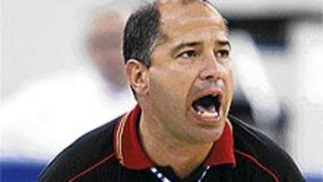 <b>CON GARRA.</B< La intensidad defensiva del equipo de Imbroda ha tapado la falta de preparación con Gasol.