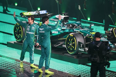 El Aston Martin será pilotado por el piloto español y doble campeón del mundo Fernando Alonso y el piloto canadiense Lance Stroll.