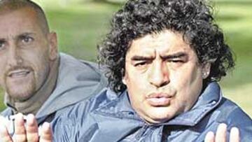 <b>GOLFISTA</B>. Desde que llegó a la Quinta de Rodríguez, Diego no paró de jugar al golf... con sus amigos.