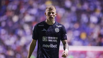 Mateusz Bogusz of Cruz Azul during the 15th round match between Puebla and Cruz Azul as part of the Liga BBVA MX, Torneo Apertura 2025 at Cuauhtemoc Stadium, on October 31, 2025 in Puebla, Mexico.