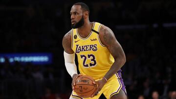 LeBron James, durante un partido con los Lakers.