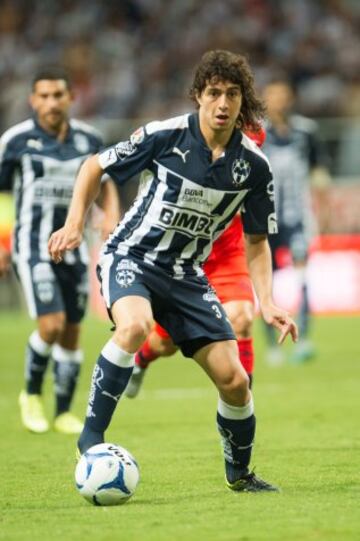 El colombiano Stefan Medina deja Monterrey para sumarse al Pachuca.