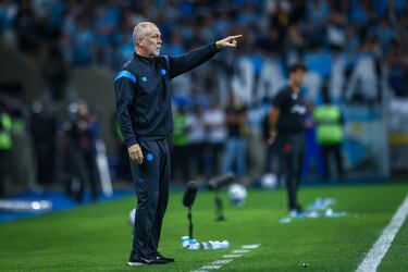 DT de Gremio expone a Alexander Aravena: “Todo el mundo decía...”