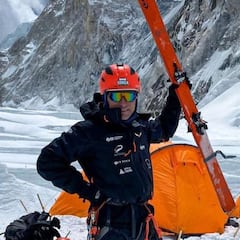 Vitaly Lazo: del inédito descenso en esquís del Everest al hospital