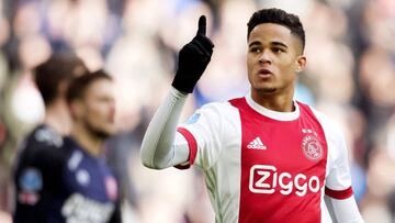 Bakero siguió al hijo de Kluivert y a las tres joyas del Ajax