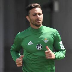 El Málaga se mantiene en la puja por Rubén Castro