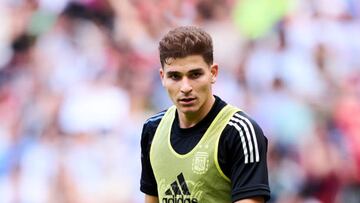 BILBAO, SPAIN - MAY 28: Julian Alvarez of Argentina looks on during a training session at San Mames Stadium Camp on May 28, 2022 in Bilbao, Spain. Argentina will face Italy in Wembley on June 1 as part of the Finalissima Trophy. (Photo by Juan Manuel Serrano Arce/Getty Images)