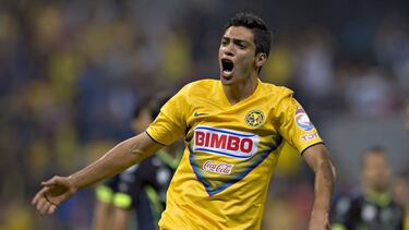 Su debut con el América se dio en la fecha 12 del Apertura 2011 ante Monarcas Morelia cuando Alfredo Tena lo mandó a la cancha como titular.
