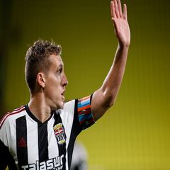 De Blasis cambia la película