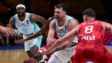 The Slovenian Luka Doncic, defended by the Croatian Mario Hezonja.