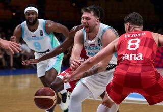 Doncic, contra las cuerdas