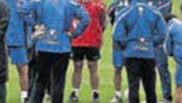 La plantilla perica se reunió en Dumbarton.