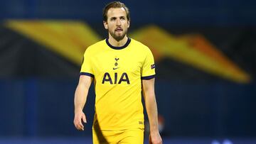 Soccer Football - Europa League - Round of 16 Second Leg - Dinamo Zagreb v Tottenham Hotspur - Stadion Maksimir, Zagreb, Croatia - March 18, 2021 Tottenham Hotspur&#039;s Harry Kane looks dejected after the match REUTERS/Antonio Bronic