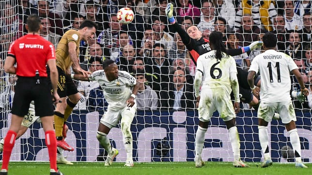 El interminable puzle del Madrid en defensa