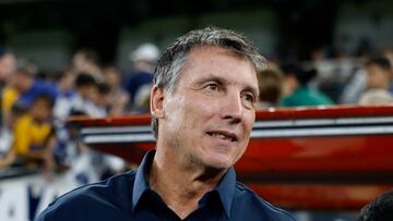 Soccer Football - Liga MX - Monterrey v Tigres UANL - Estadio BBVA, Monterrey, Mexico - April 13, 2024 Tigres UANL coach Robert Siboldi before the match REUTERS/Daniel Becerril