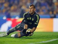 Soccer Football - Liga MX - Semi Final - Second Leg - Tigres UANL v Cruz Azul - Estadio Universitario, Monterrey, Mexico - December 6, 2025 Tigres UANL's Nahuel Guzman makes a save REUTERS/Daniel Becerril