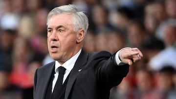 Real Madrid's Italian coach Carlo Ancelotti gestures from the touchline during the Spanish league football match between Girona FC and Real Madrid CF at the Montilivi stadium in Girona on April 25, 2023. (Photo by LLUIS GENE / AFP)