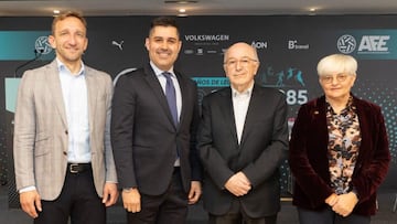 Encuentro AFE en relación con el 40 aniversario del 1006