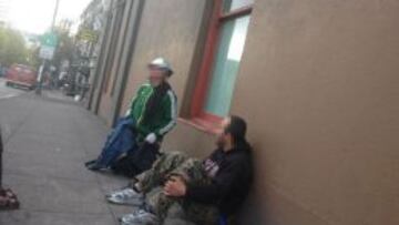 El mendigo con la ropa de Timbery Joey.