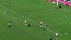 El nuevo chileno que asombra en Argentina: ¡eludió a un rival y metió una asistencia!