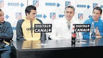 <b>UN CUARTETO FELIZ. </b>Petrov, Miguel, Villalón y Maxi comparecieron ayer para confirmar las buenas noticias.