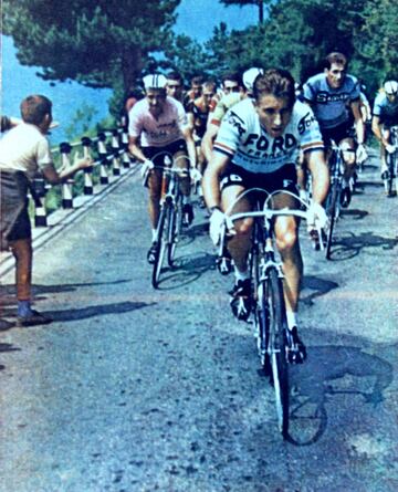 'El relojero de Ávila' fue un gran escalador. Compaginando la bici y aprendiendo el oficio del reloj desde pequeño, Jiménez logró cuatro triunfos en el Giro y su mejor participación fue la de 1966. Sumó dos parciales y terminó a las puertas del podio, cuarto. En 1968 cosechó otras dos, aunque esta vez quedó más alejado en la general (11º).