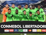 Players of Atletico Nacional pose for a picture ahead of the Copa Libertadores group stage football match between Uruguay's Nacional and Colombia's Atletico Nacional at the Gran Parque Central stadium in Montevideo, on May 28, 2025. (Photo by DANTE FERNANDEZ / AFP)