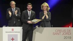 Messi recibe la Creu de Sant Jordi