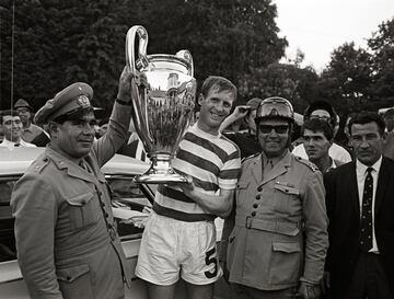 Primer equipo británico en levantar la Copa de Europa. En su debut en la competición, siendo su primera participación y con únicamente jugadores de Glasgow, se llevaba la orejona frente al Inter de Milán. Liderados por Billy McNeill, ganaron además de la Copa de Europa; la Liga escocesa, la Copa de la Liga y la Copa escocesa. Venció en Lisboa al Inter de Milán remontando el tanto inicial de Mazzola. Tras el 0-1, en la segunda parte Gemmell y Chalmers doblegaban a los italianos. Durante el torneo, en la primera y segunda ronda paso sin apuros frente a Zürich y Nantes. En cuartos de final remontó el 1-0 de la ida contra el Vojvodina y en semifinales eliminó al Dukla de Praga. 