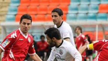 <b>HISTÓRICO. </b>Óscar, uno de los mejores, y Baraja fueron protagonistas de un triunfo que pasará a la historia por la contundencia y el rival.