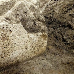 La peculiar piedra descubierta en Roma