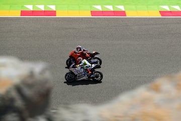 Bradley Smith y Héctor Barberá.