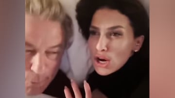 Alec Baldwin’s wife publicly shuts him down in humiliating "manterrupting" lesson