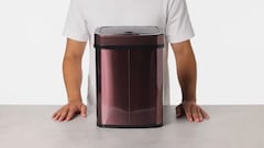 Adiós al cubo de basura ‘de toda la vida’: Amazon tiene un invento del futuro moderno y elegante