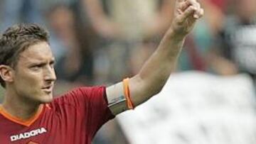 El Chievo desciende a Serie B y Totti acaricia la Bota de Oro