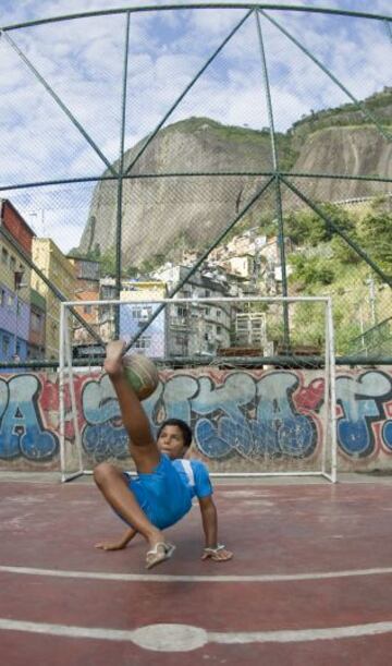 Brasil: fútbol y favelas