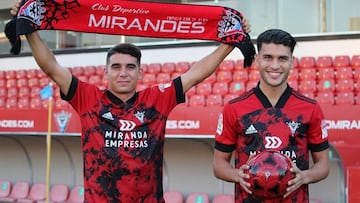 V&iacute;ctor G&oacute;mez y Moha Ezzarfani, cedidos por el Espanyol al Mirand&eacute;s.