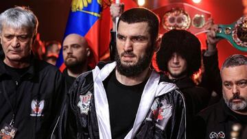 El boxeador ruso nacionalizado canadiense Artur Beterbiev.