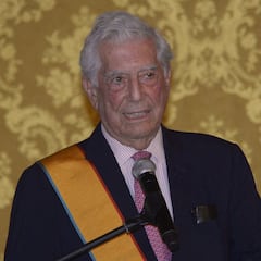 'El País': Vargas Llosa figuró como titular de una sociedad en un paraíso fiscal