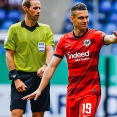Borré debuta, pero Eintracht queda eliminado de Copa