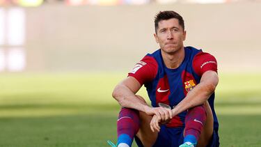 Rayo Vallecano 1-1 FC Barcelona | Balón al espacio para la entrada de Balde por banda izquierda, que terminó poniendo el centro y Lewandowski, con la ayuda final de Lejeune, acaba firmando el tanto del 1-1 en Vallecas.