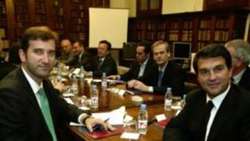 <b>VIEJOS TIEMPOS. </b>Soriano (izquierda) fue el vicepresidente económico en la primera etapa Laporta.