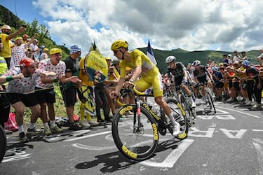 Pogacar, Vingegaard, Roglic y Evenepoel durante el ascenso al Pas de Peyrol.