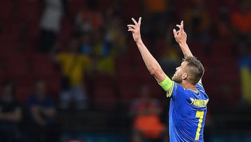 Ukraine&#039;s forward Andriy Yarmolenko celebrates after scoring his teams first goal during the UEFA EURO 2020 Group C football match between the Netherlands and Ukraine at the Johan Cruyff Arena in Amsterdam on June 13, 2021. (Photo by JOHN THYS / POOL
