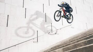 Fabio Wibmer con su MTB en Salzburgo (Austria).