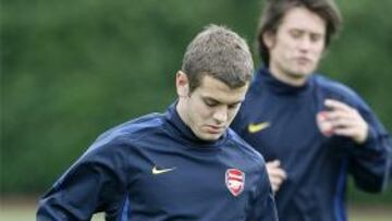 Wilshere amplía su contrato con el Arsenal