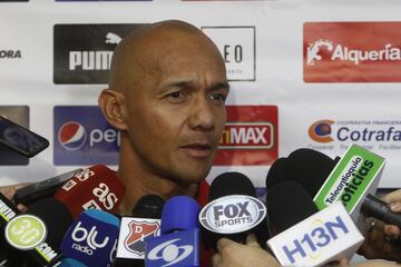 Martínez estará acompañado por Carlos Gruezo, Edgar Cataño y Wilson Silva como asistentes.