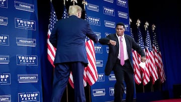 Después de que el ex presidente Donald Trump le propusiera lanzarse en la carrera por el Senado en Georgia, Herschel Walker estudia la posibilidad.