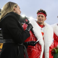 How many people watch the Christmas Day NFL games on Netflix?